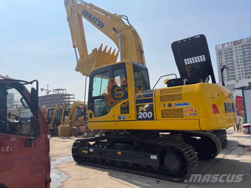 Komatsu PC 200-8 Excavadoras de cadenas