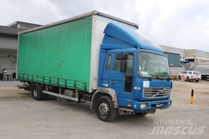 Volvo FL220 Camiones caja cerrada