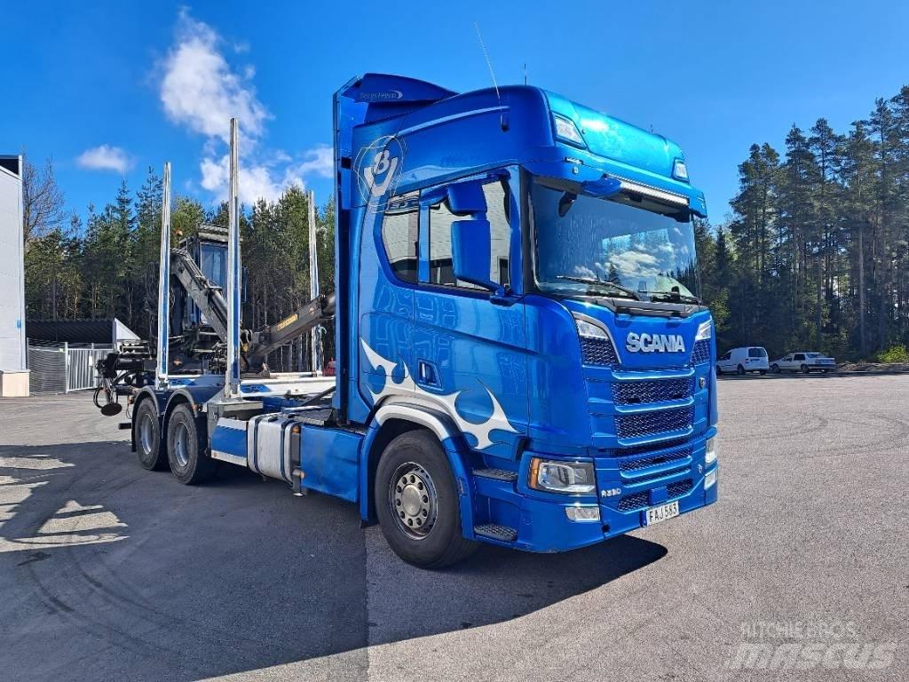 Scania R580B6X4NB Transporte de madera