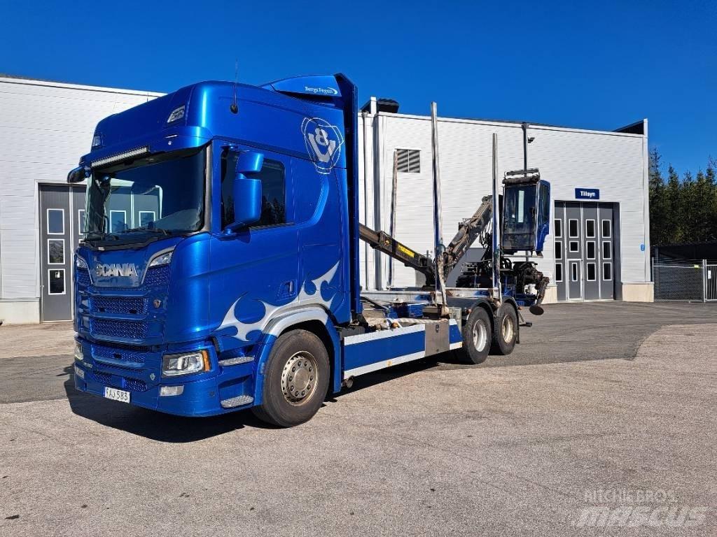 Scania R580B6X4NB Transporte de madera