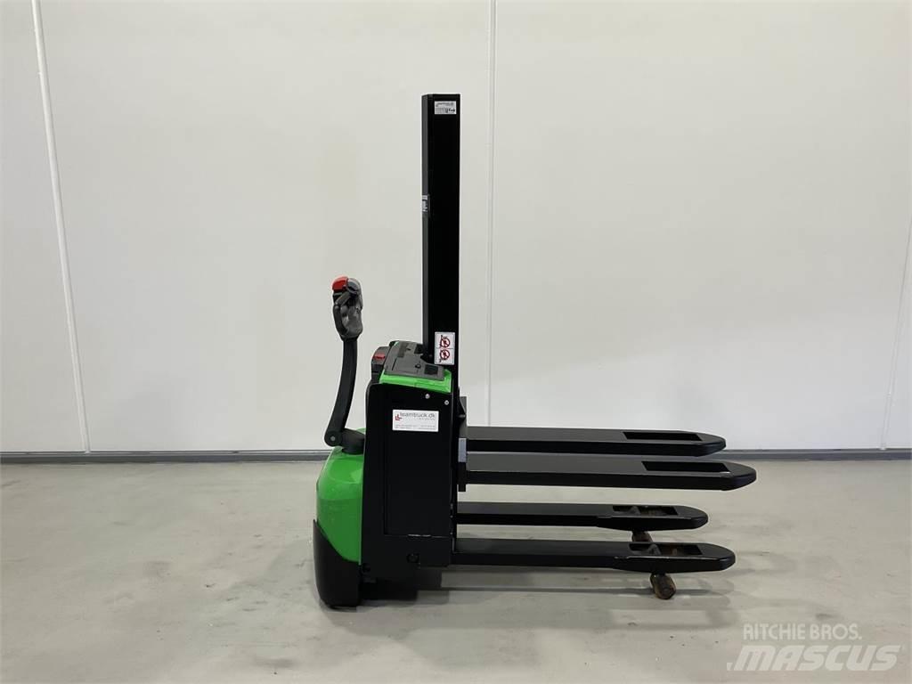 Cesab S208L Apiladores eléctricos autopropulsados