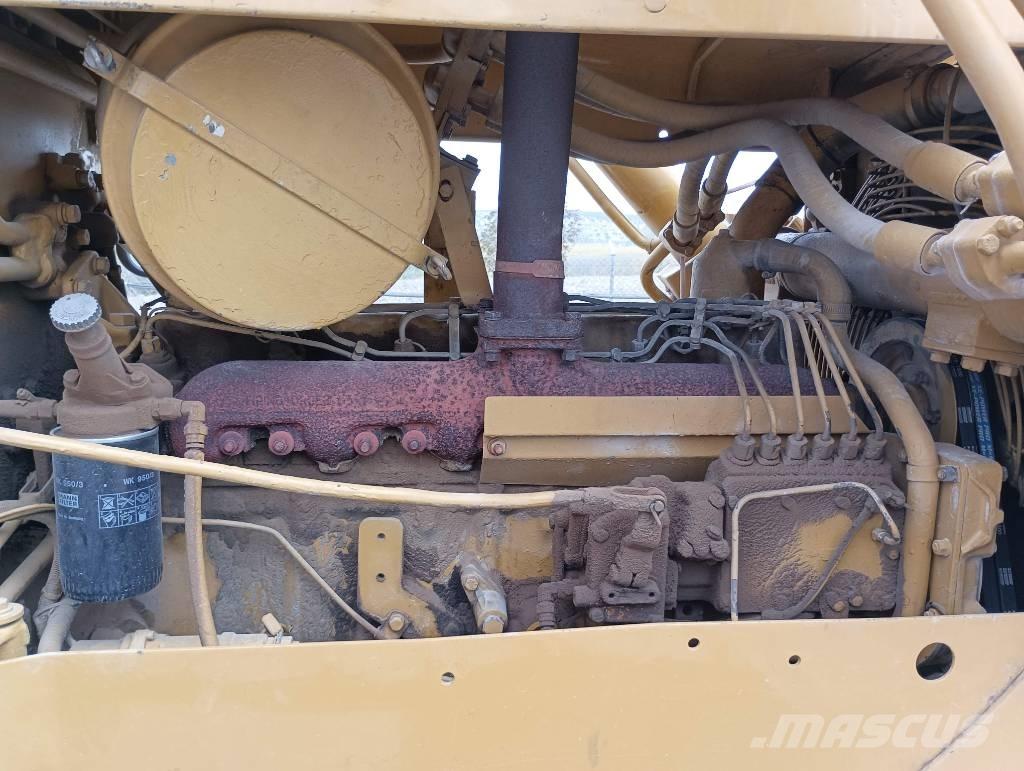 CAT D 5 B Buldozer sobre oruga