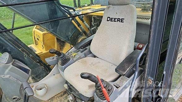 John Deere 210G LC Excavadoras de cadenas