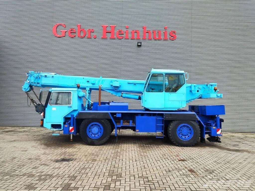 Liebherr LTM 1025 Grúas todo terreno