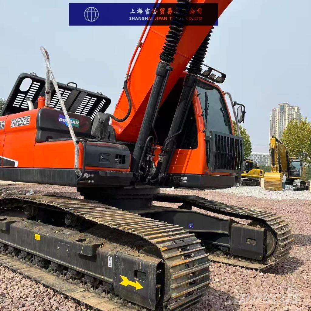 Doosan DX 225 Excavadoras de cadenas