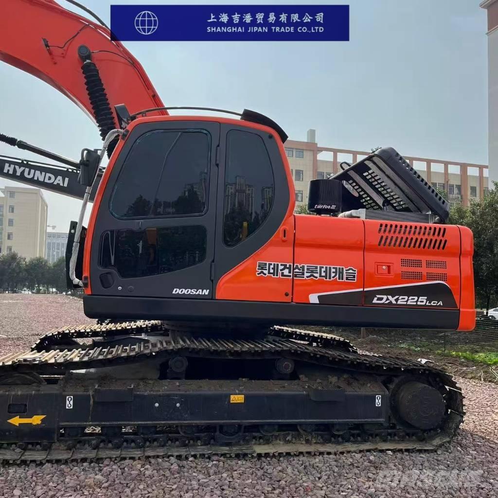 Doosan DX 225 Excavadoras de cadenas