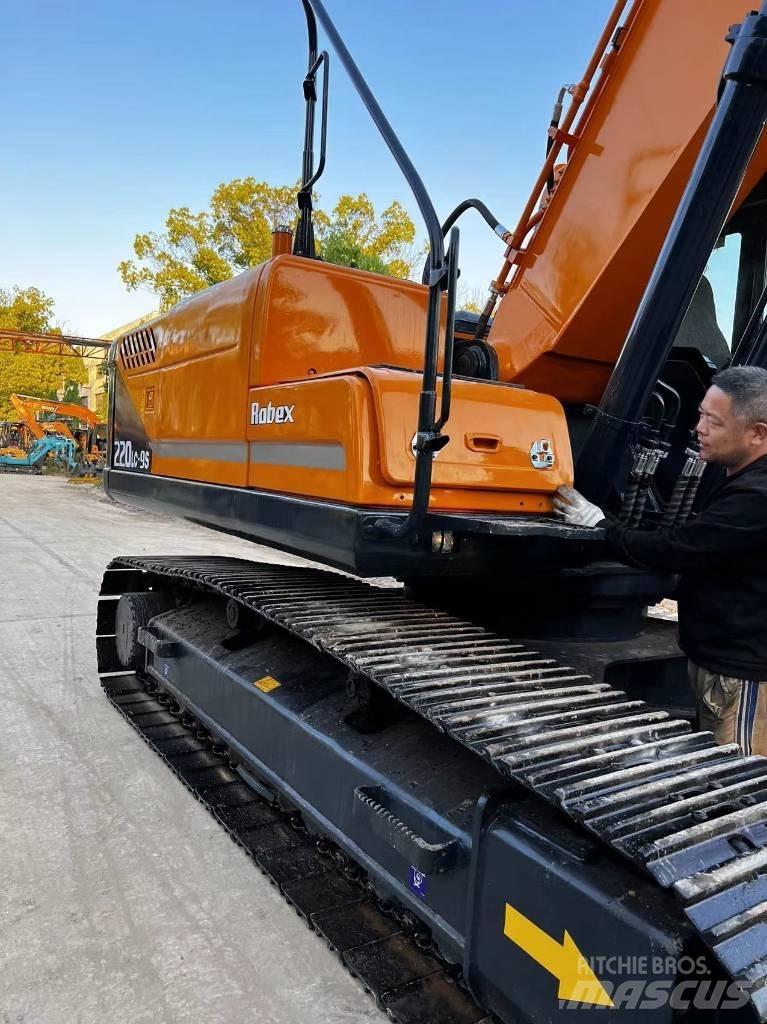 Hyundai 220LC-9S Excavadoras de cadenas