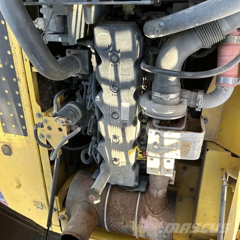 Komatsu PC 200-8 Excavadoras de cadenas