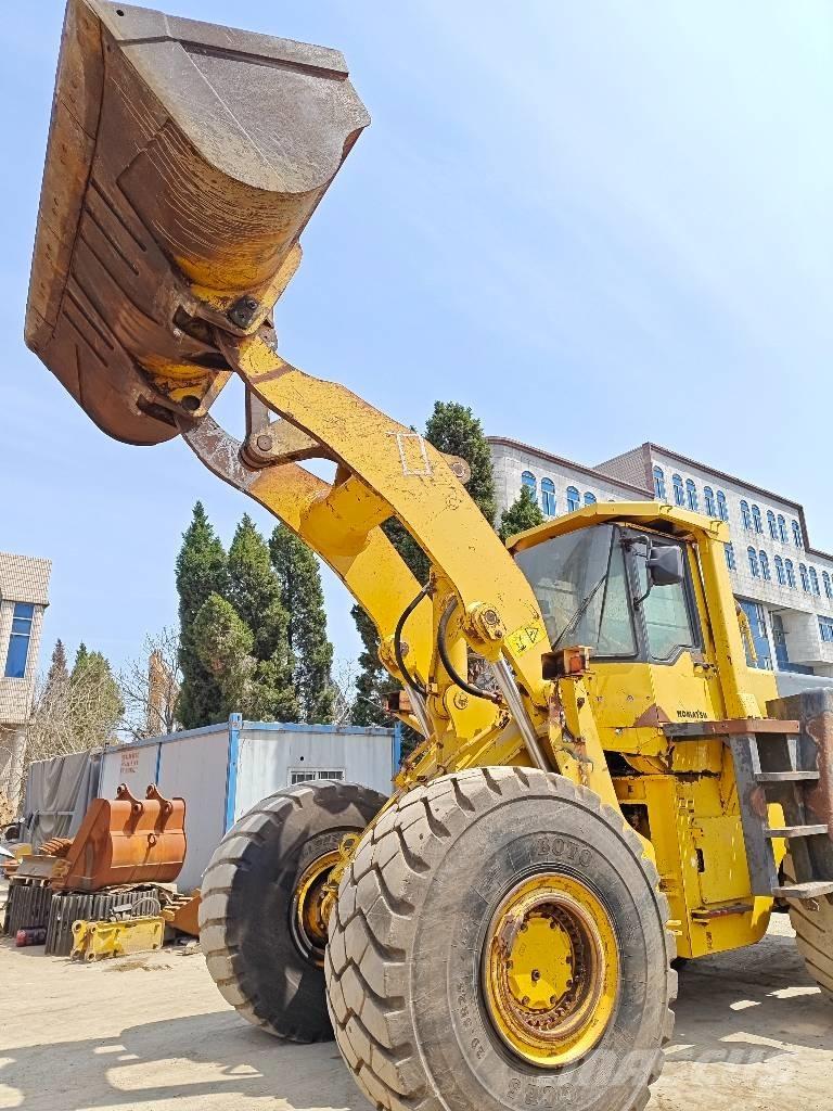 Komatsu WA 500 Cargadoras sobre ruedas