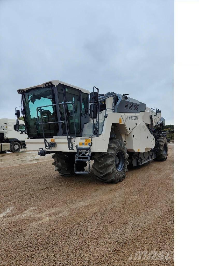 Wirtgen WR 250 I Equipos para la estabilización de suelos y reciclaje de asfalto