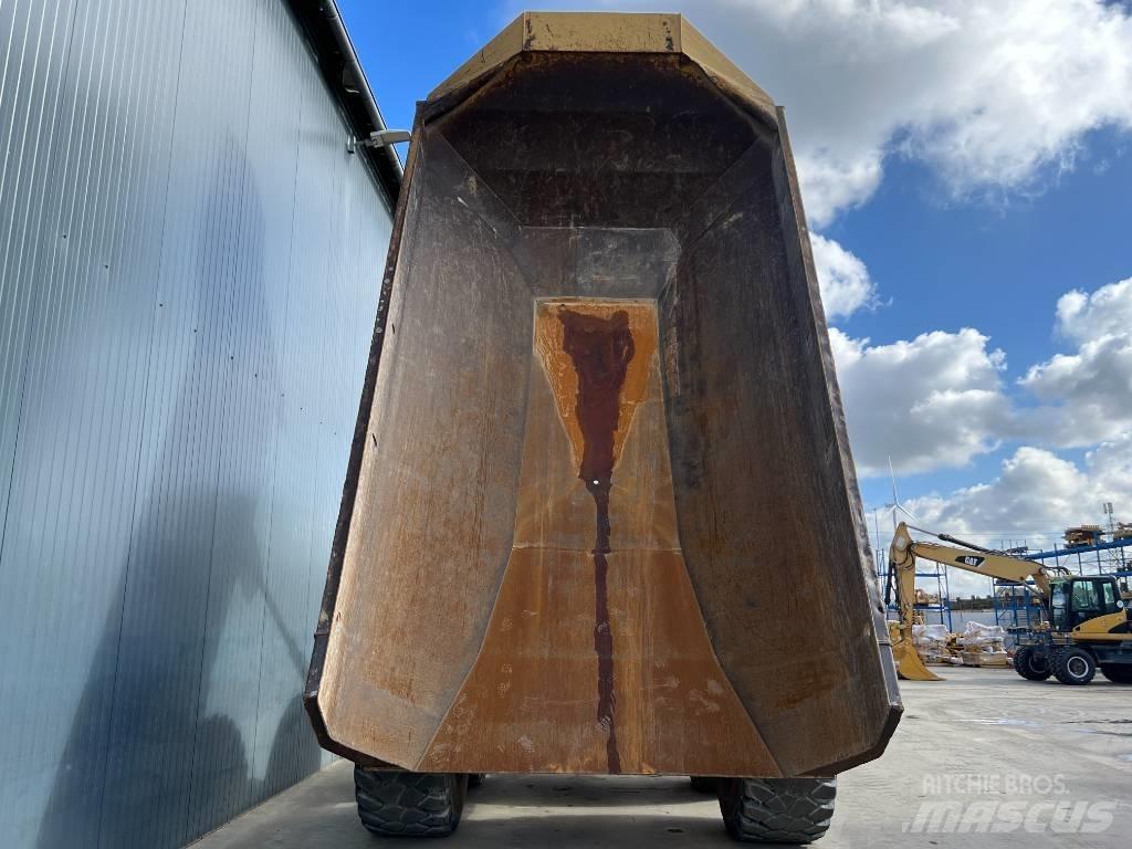 CAT 735B Dúmpers articulados