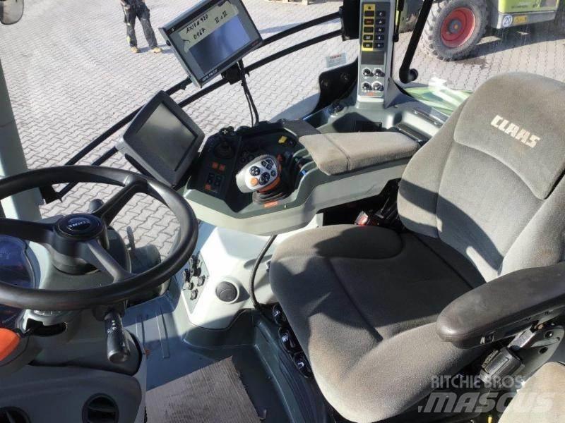 CLAAS AXION 920 Tractores