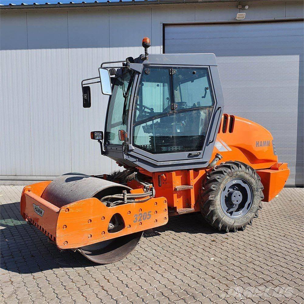 Hamm 3205 Compactadores de suelo