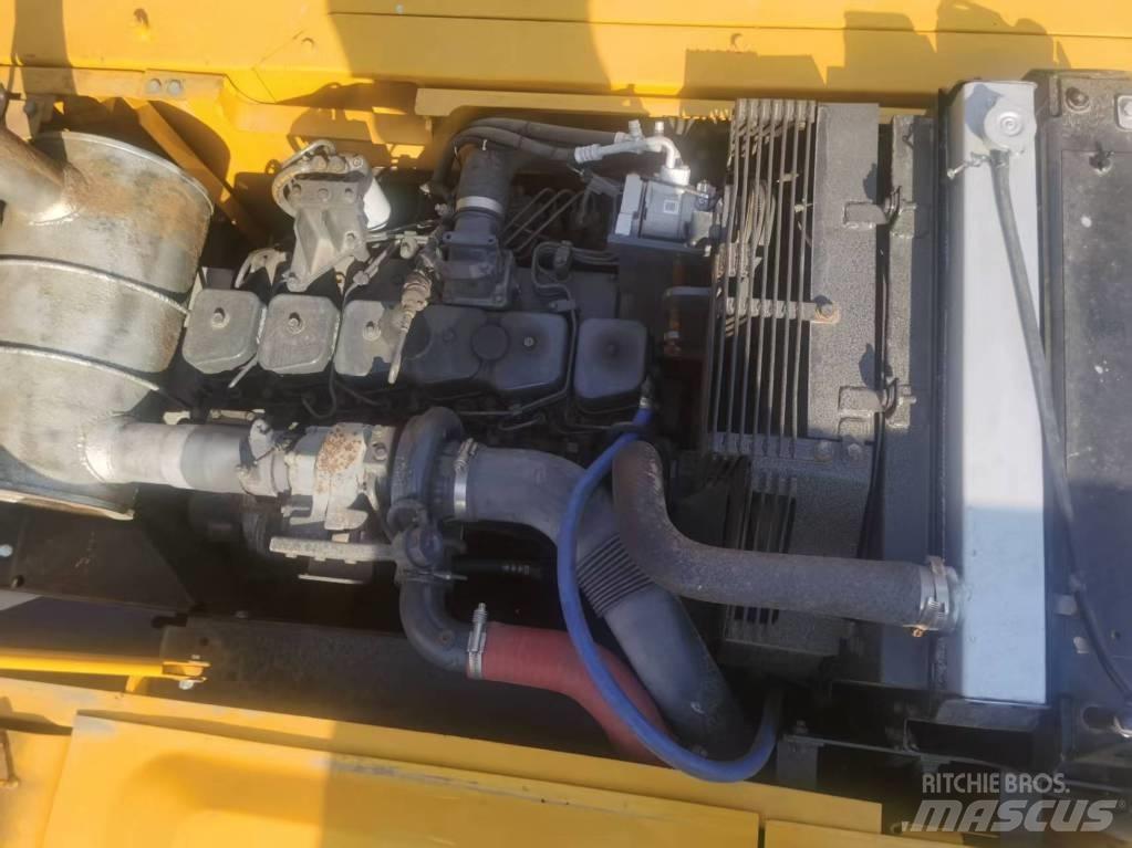 Komatsu PC 220-8 Excavadoras de cadenas