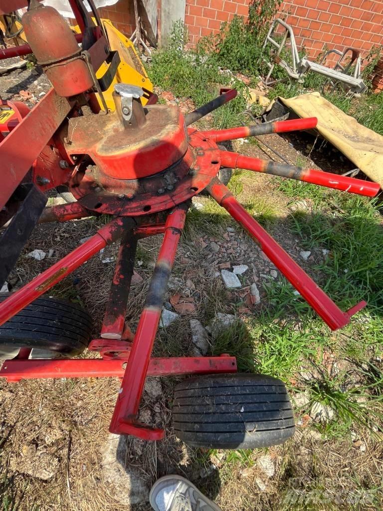 Kuhn GA3801 GM Rastrillos y henificadores