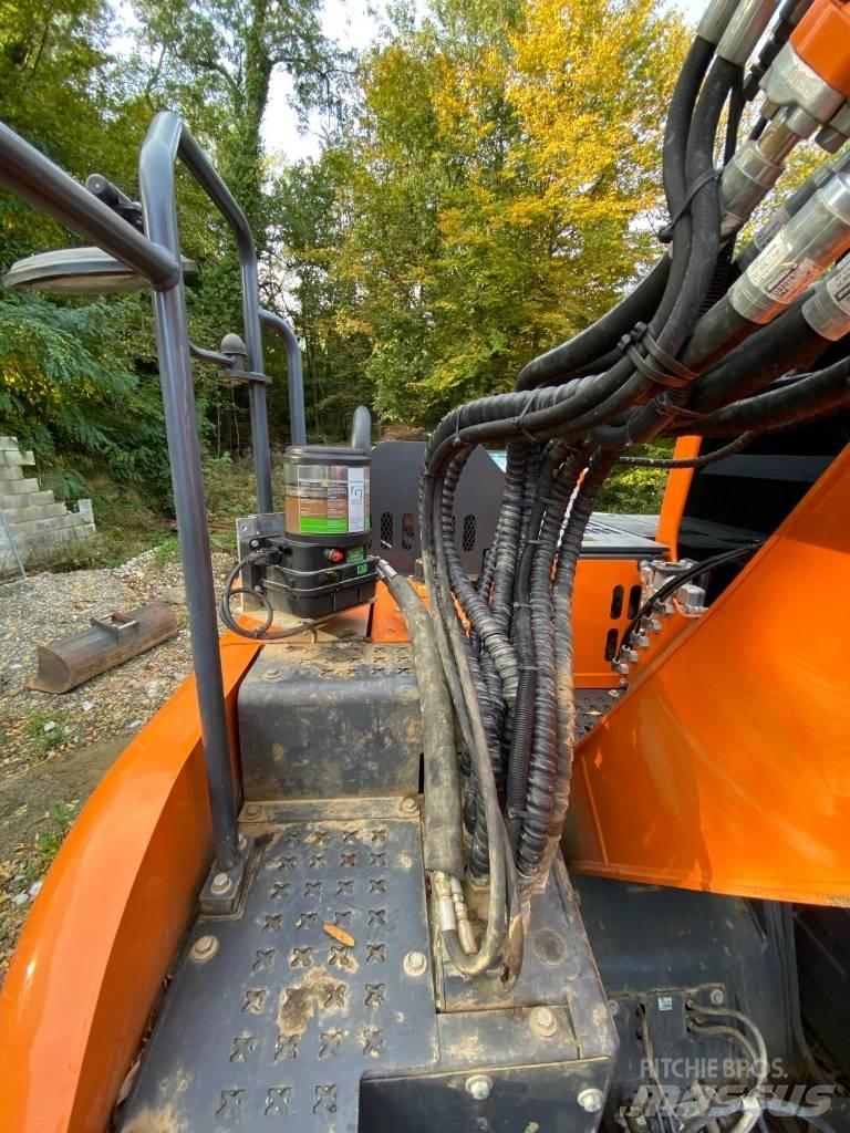 Doosan DX 140 LCR-5 Excavadoras de cadenas