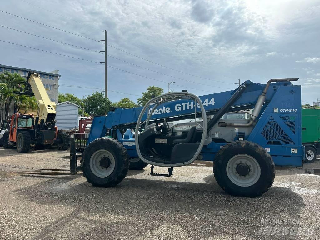 Genie GTH 844 Carretillas telescópicas