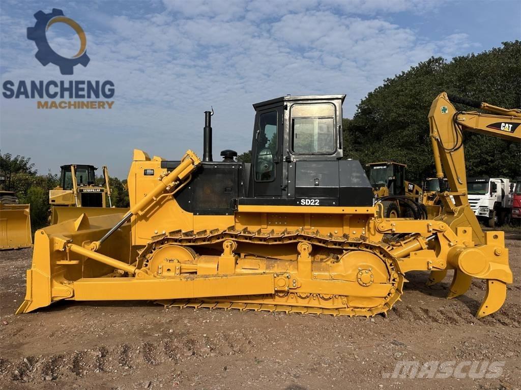 Shantui SD 22 Buldozer sobre oruga