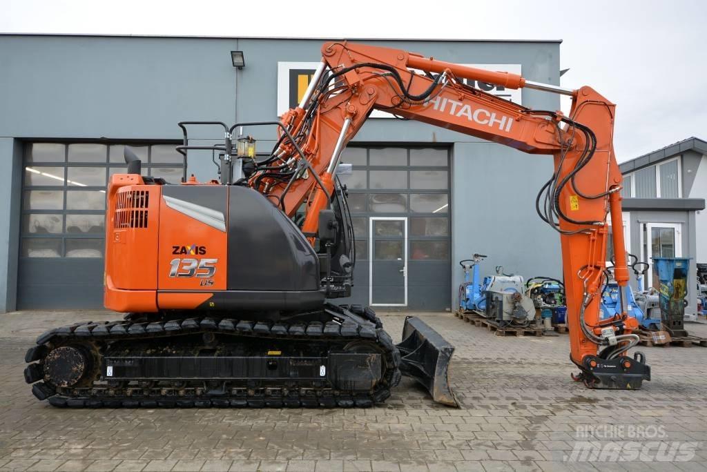 Hitachi ZX 135 US-7 Excavadoras de cadenas