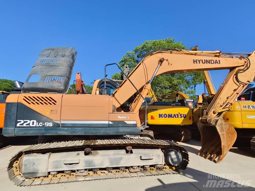 Hyundai Robex 220 LC Excavadoras de cadenas