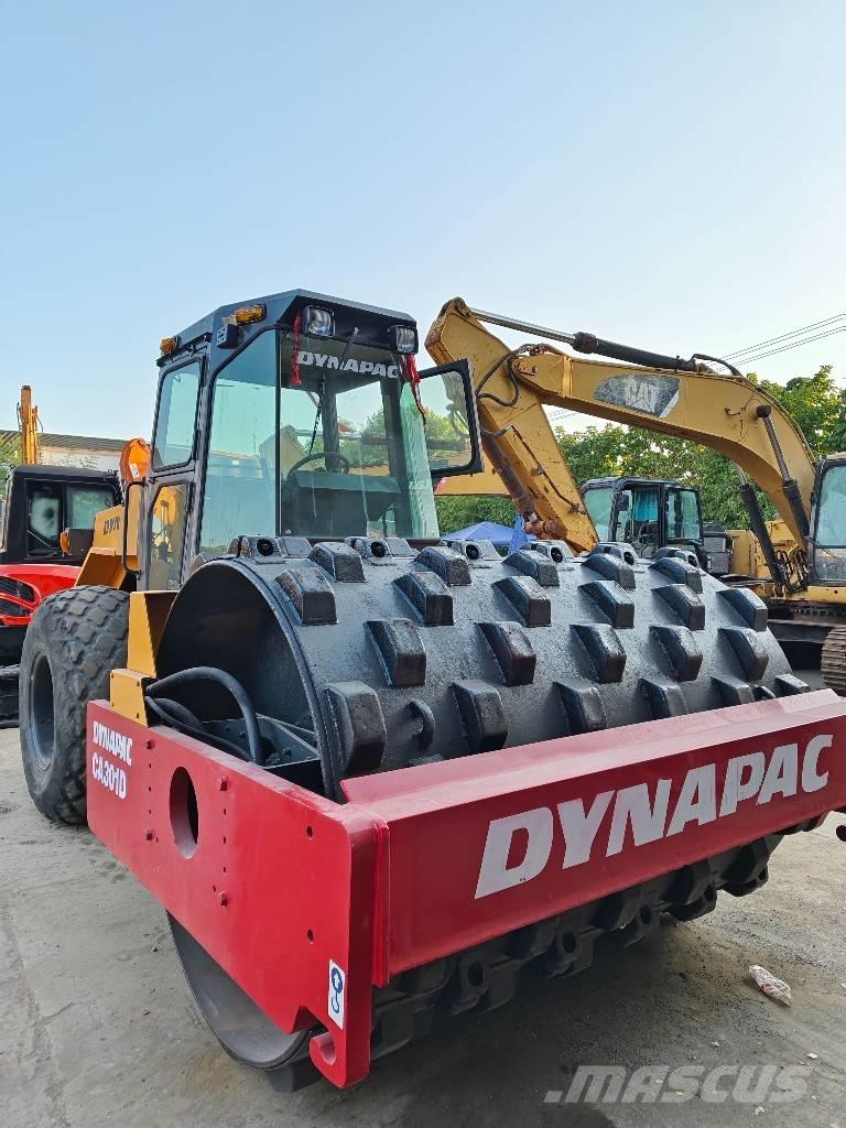Dynapac CA 301 D Rodillos de un solo tambor