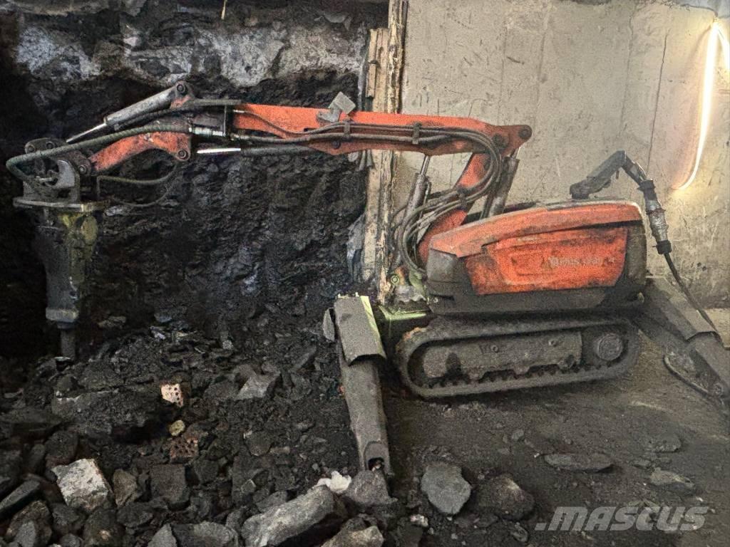 Husqvarna DXR 300 Excavadoras de demolición