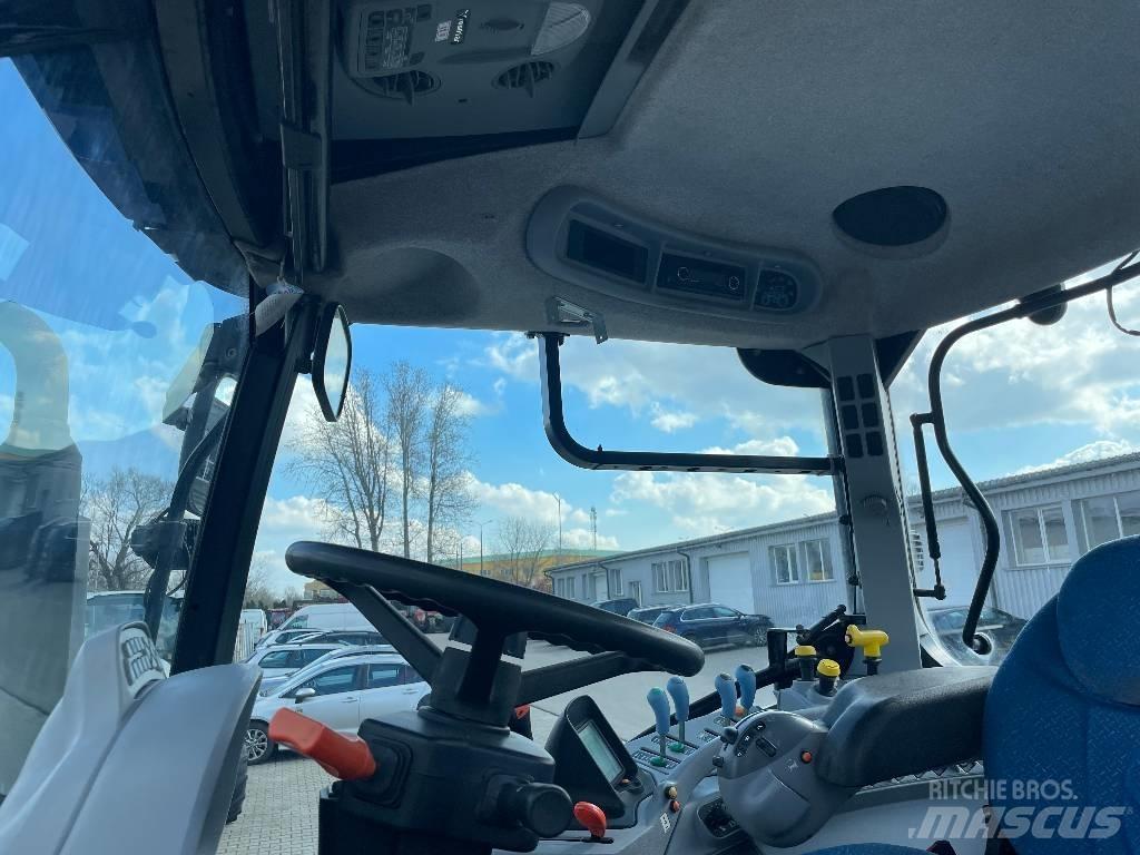 New Holland T 6040 Tractores