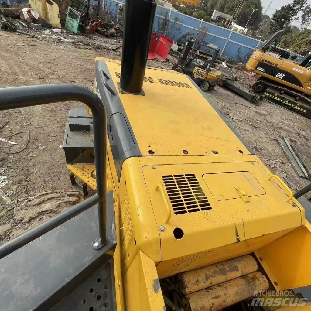 Komatsu WA 500 Cargadoras sobre ruedas