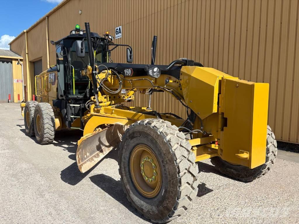 CAT 150 Motoniveladoras