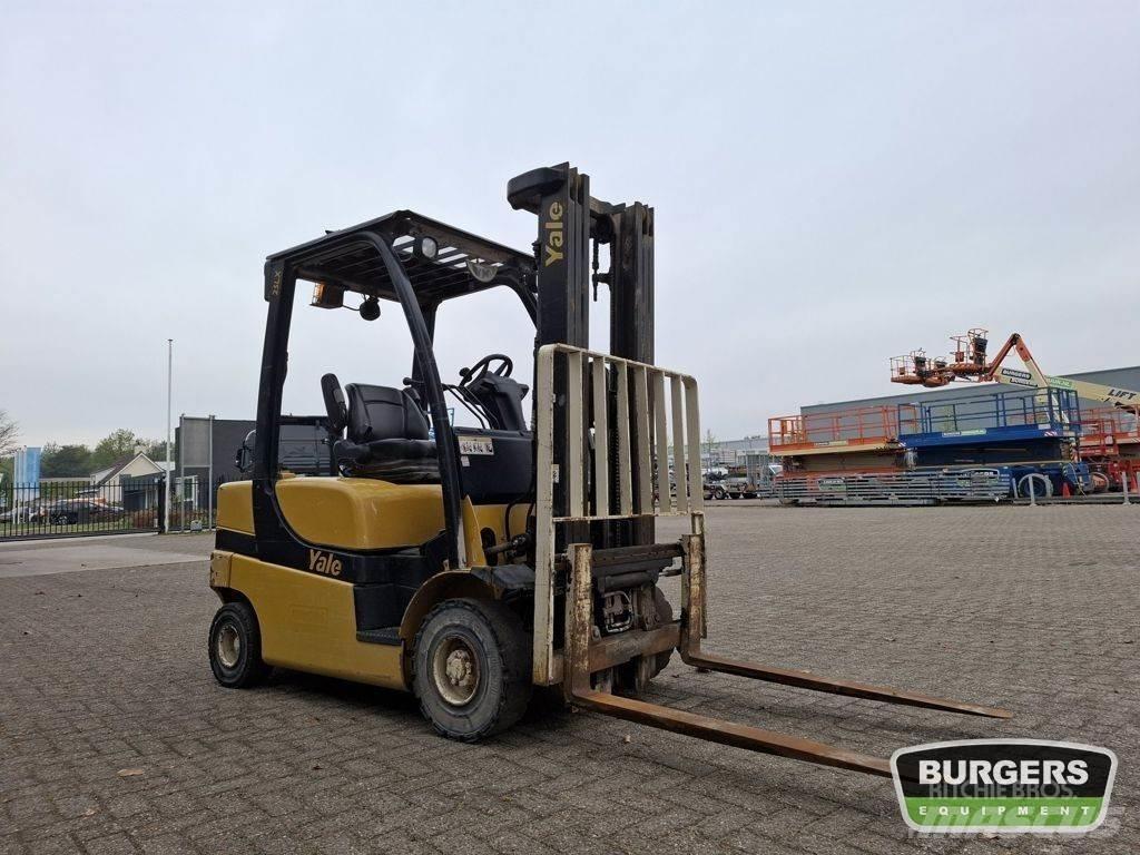 Yale GDP25 LX Carretillas diesel