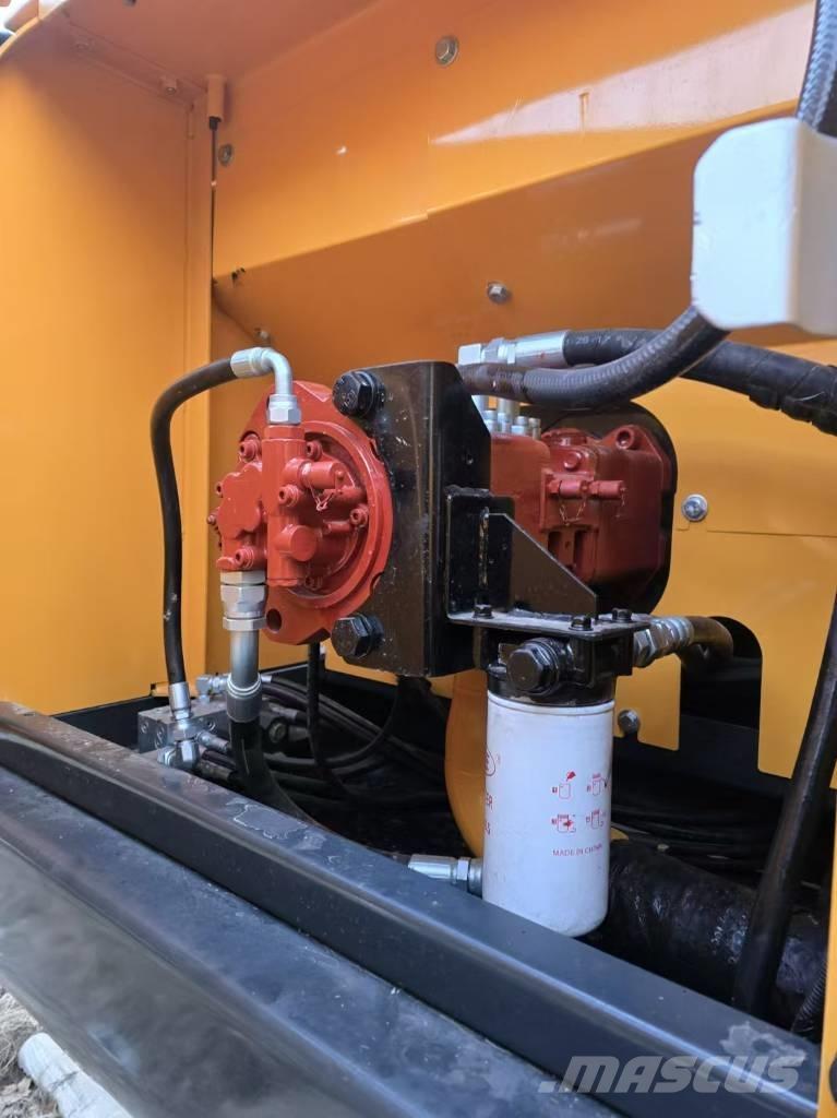 Hyundai R 220-9 S Excavadoras de cadenas