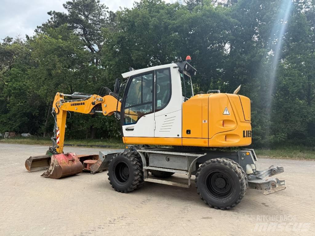 Liebherr A 910 Comp Excavadoras de ruedas