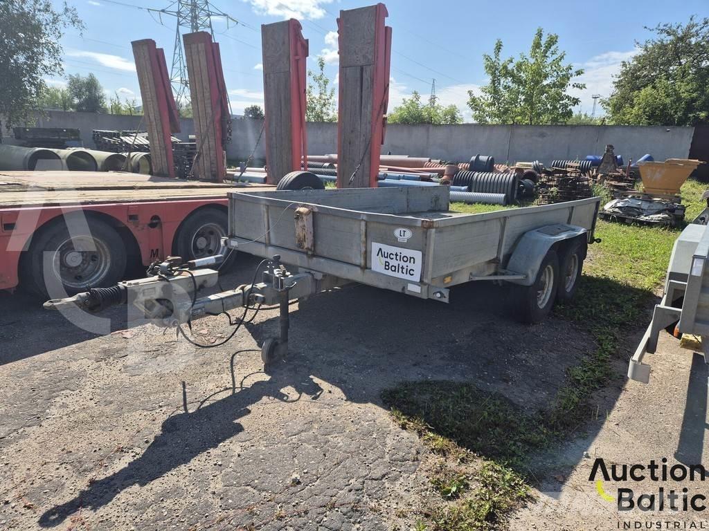 Tauras 3501-07 Semirremolques con caja de lona