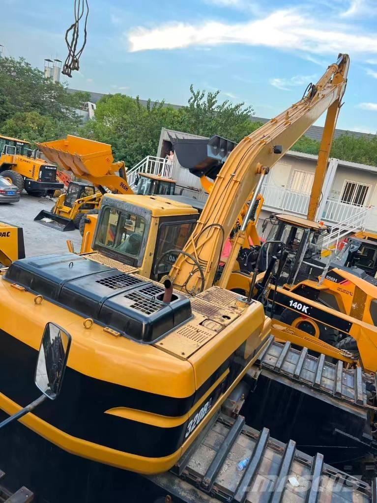 CAT 320 B L Excavadoras anfibio