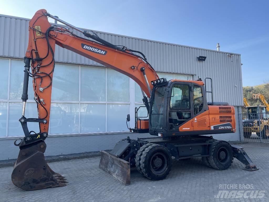 Doosan DX170W-5 Excavadoras de ruedas