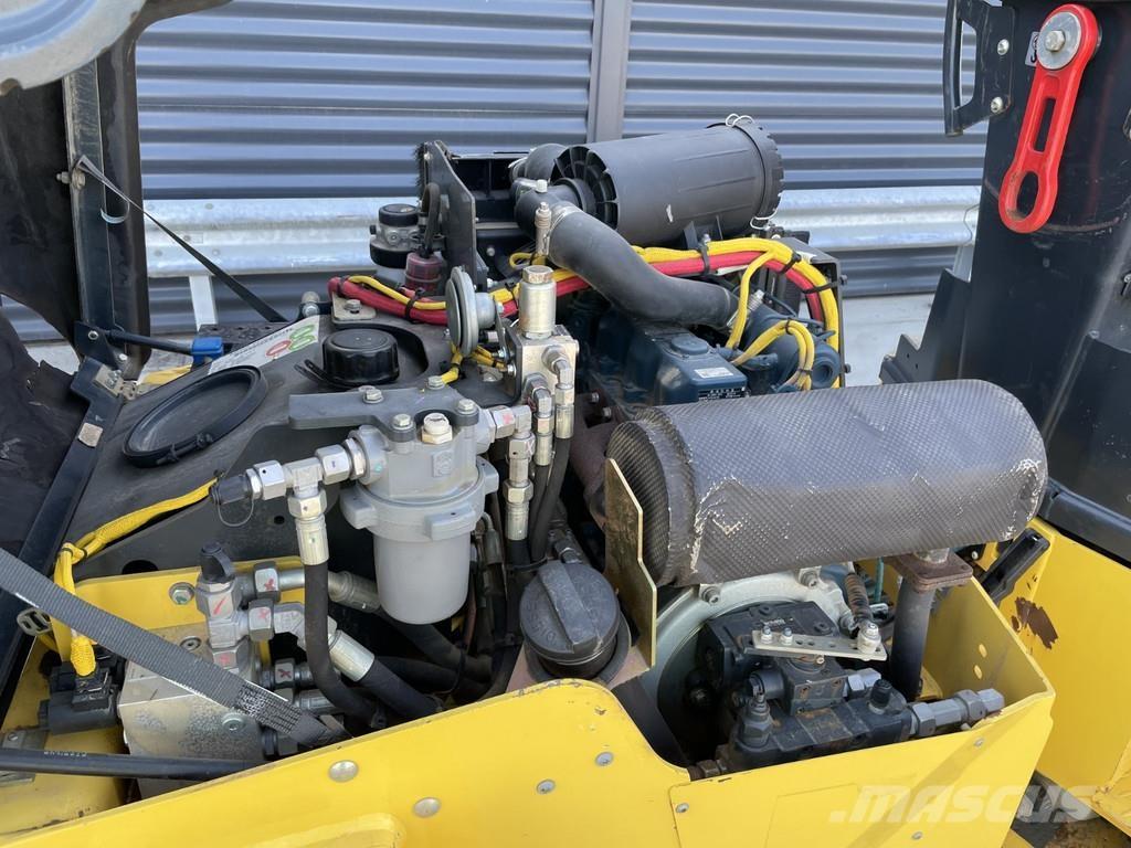 Bomag BW 120 AD-5 Rodillos de doble tambor