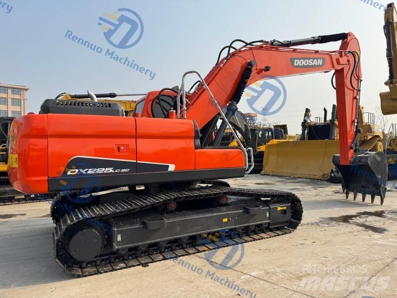 Doosan DX 225 LC-9C Excavadoras de cadenas