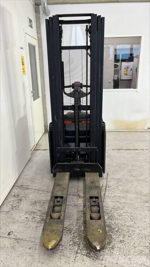Toyota SWE 120 L Apiladores eléctricos
