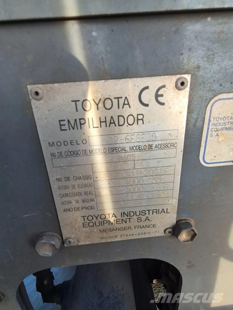 Toyota 02-6fgf30 Carretillas LPG