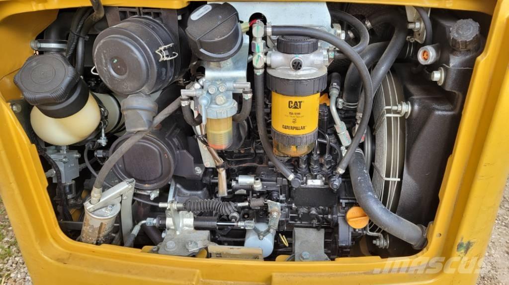CAT 301.7 D Mini excavadoras < 7t