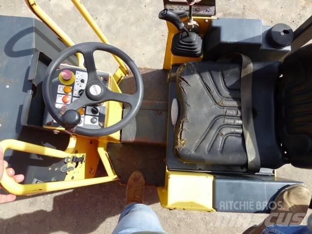 Bomag BW 80 ADH-2 Rodillos de doble tambor