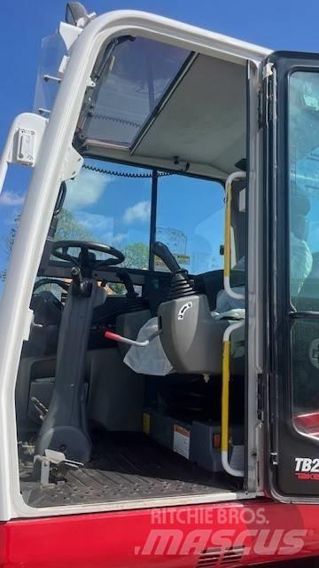 Takeuchi TB295W Excavadoras de ruedas