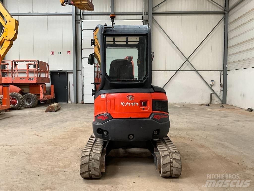 Kubota U 27-4 Mini excavadoras < 7t