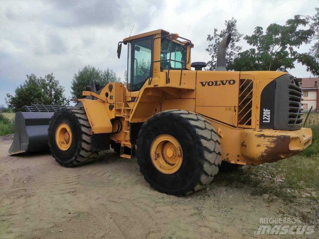 Volvo L 220 F Cargadoras sobre ruedas