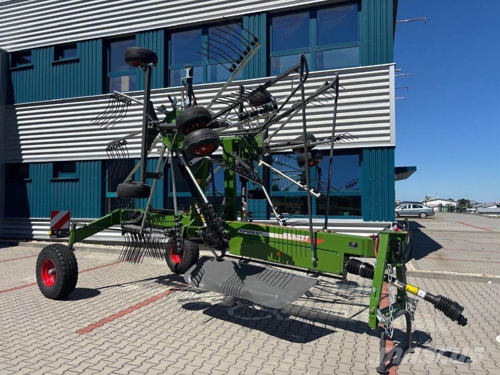Fendt Former 801 Rastrillos y henificadores