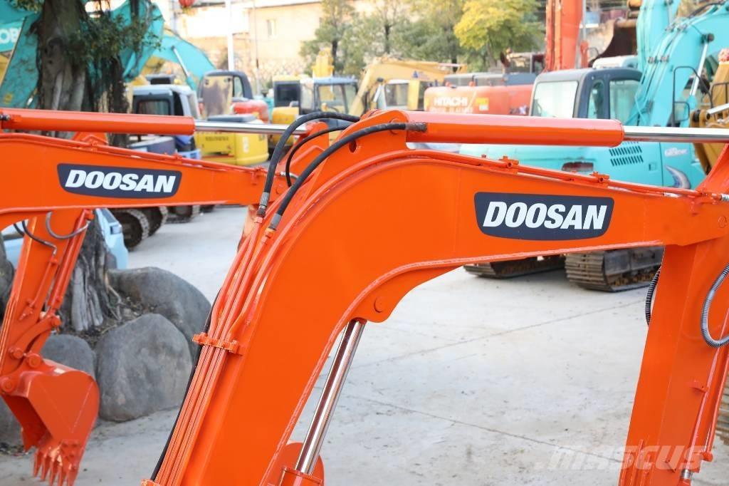 Doosan DH 60-7 Mini excavadoras < 7t