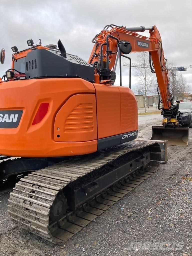 Doosan DX 140 LCR Excavadoras de cadenas