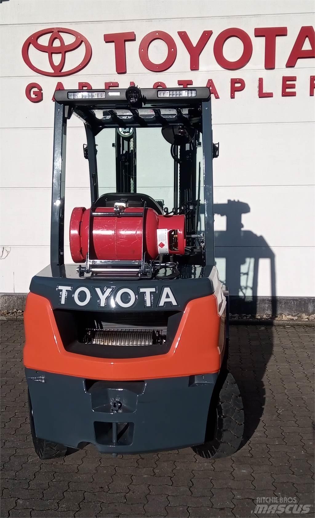 Toyota 02-8FGF30 Carretillas LPG