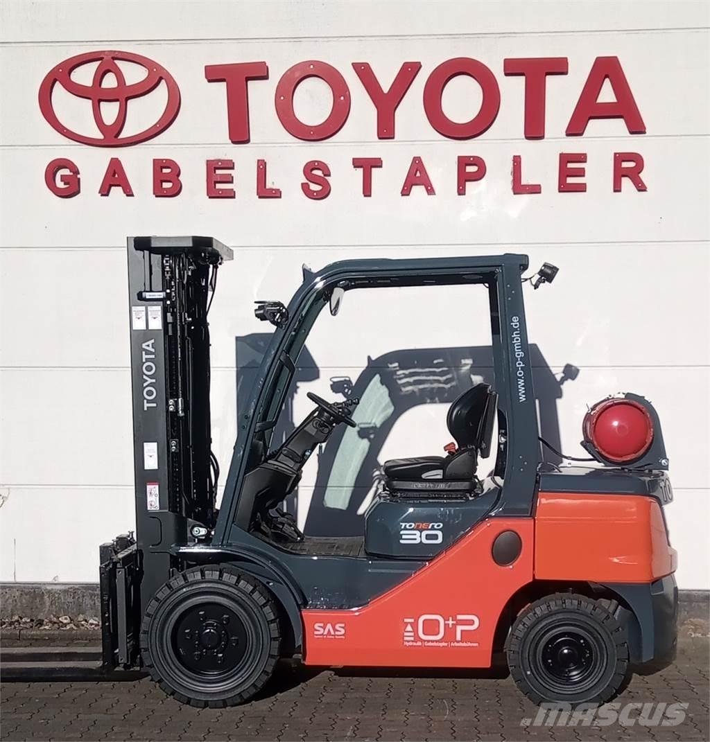 Toyota 02-8FGF30 Carretillas LPG