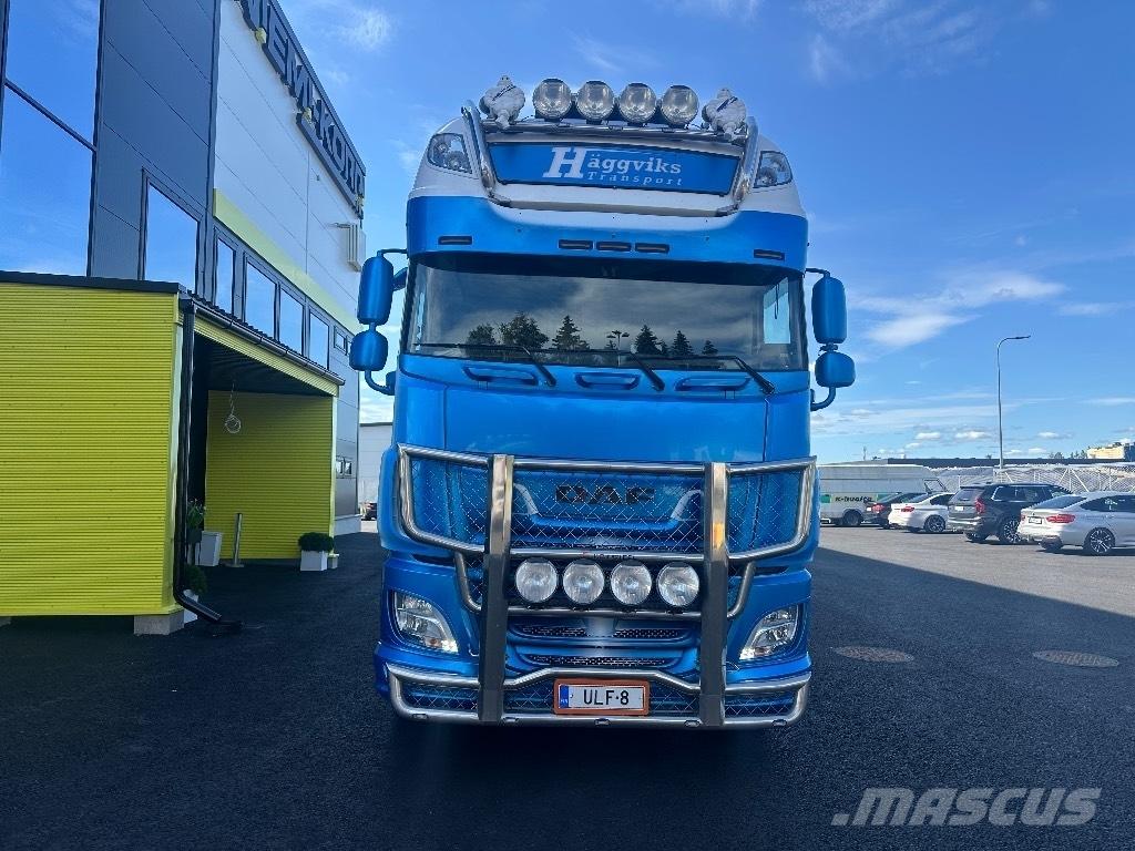 DAF XF 530 6x2*4 Camiones polibrazo